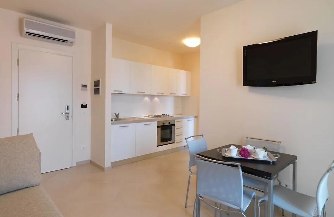 Hotel & Residence Exclusive-1